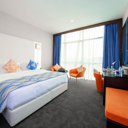 Ramada Encore Doha By Wyndham Buitenkant foto